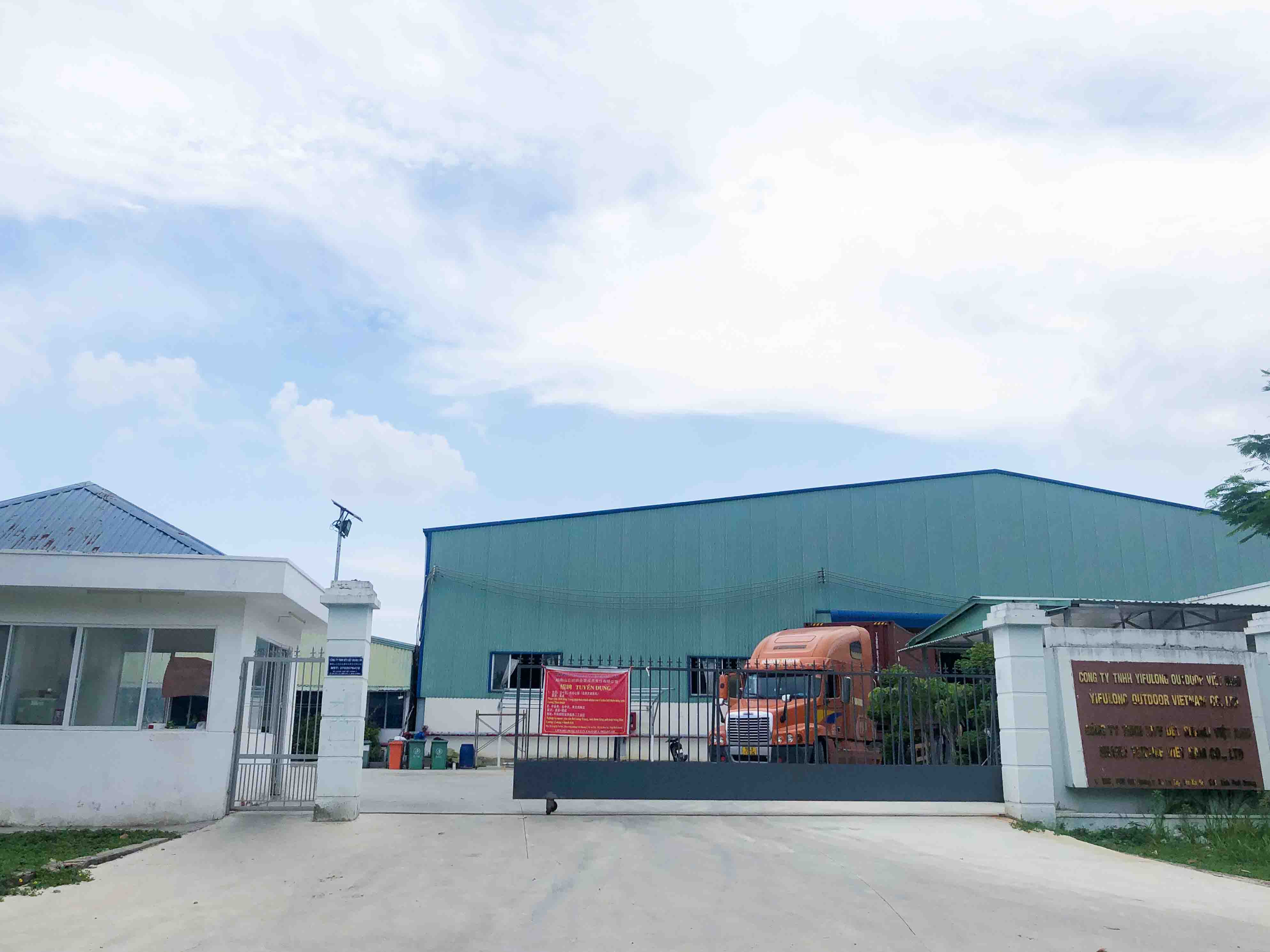 Sealock Vietnam factory infrastructure demonstrating a transparent and secure manufacturing environment for global dry bag OEM.